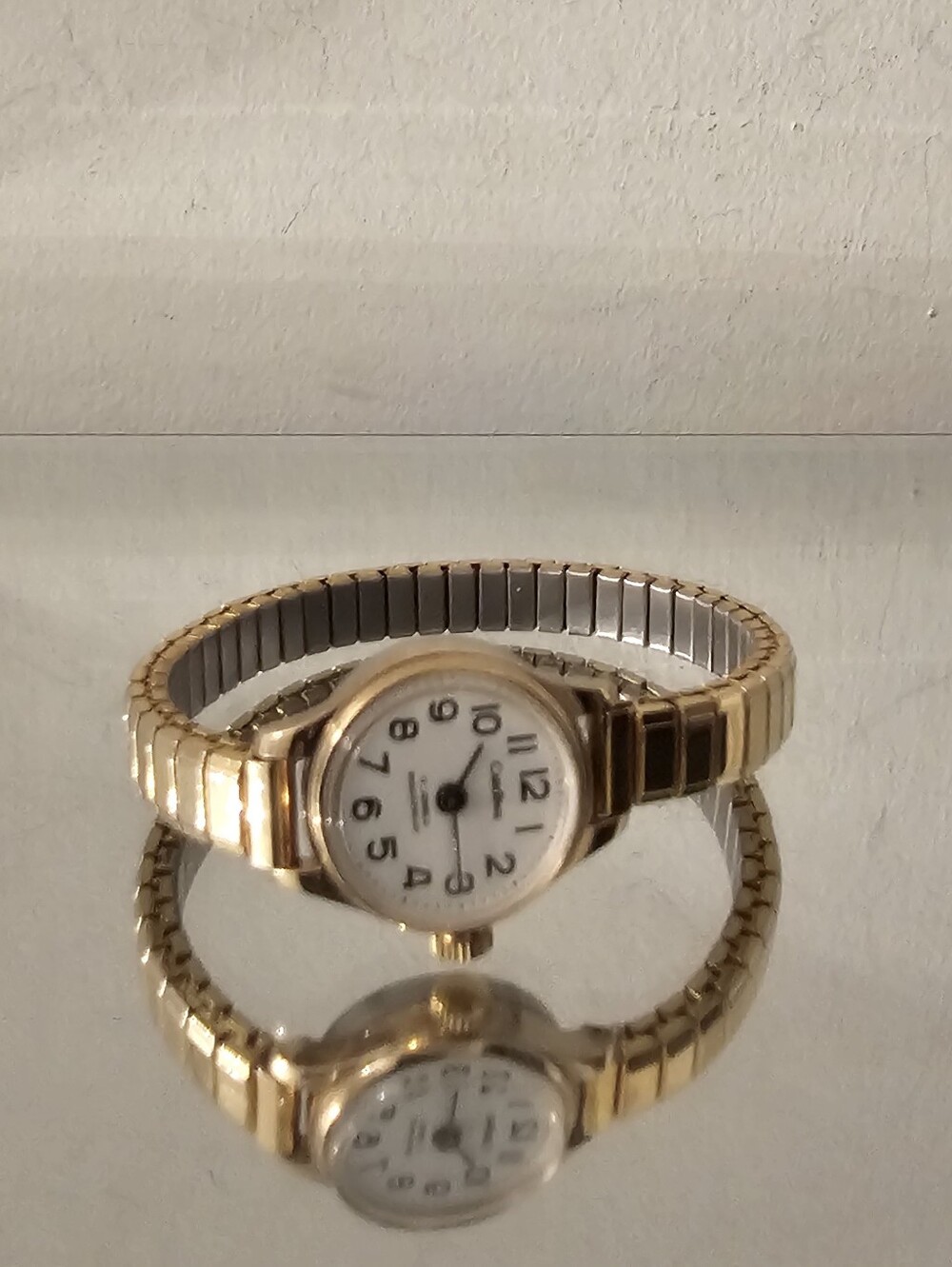 Classic Gold-Tone Women's Expansion Band Watch - White Dial